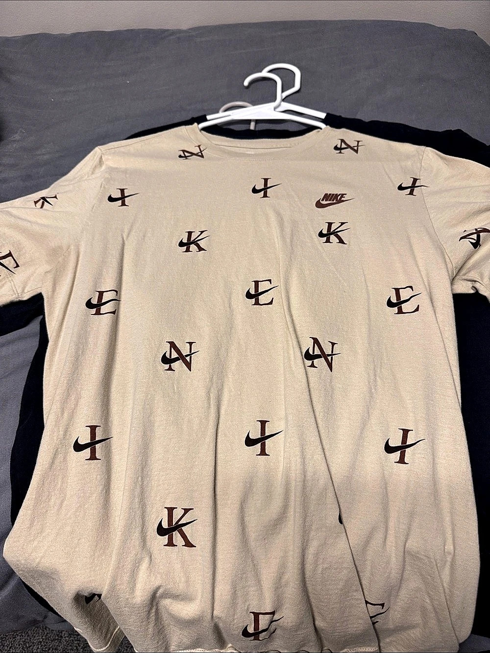 Nike The Nike Tee All-Over Print Monogram T-Shirt Beige & Black